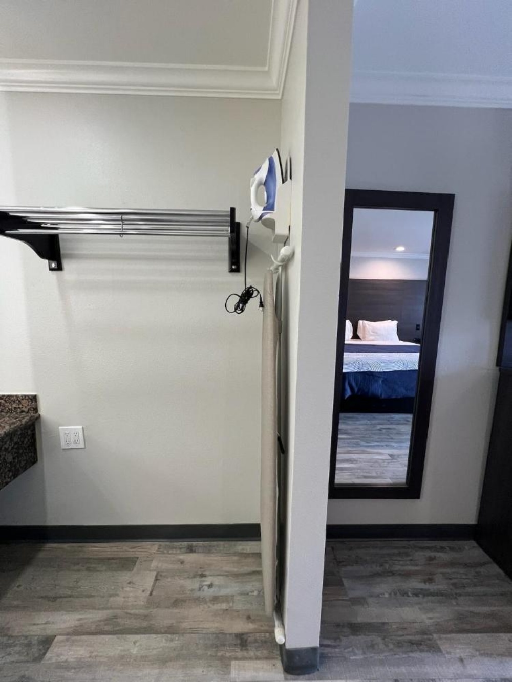 Cloud 9 Inn LAX Image 29